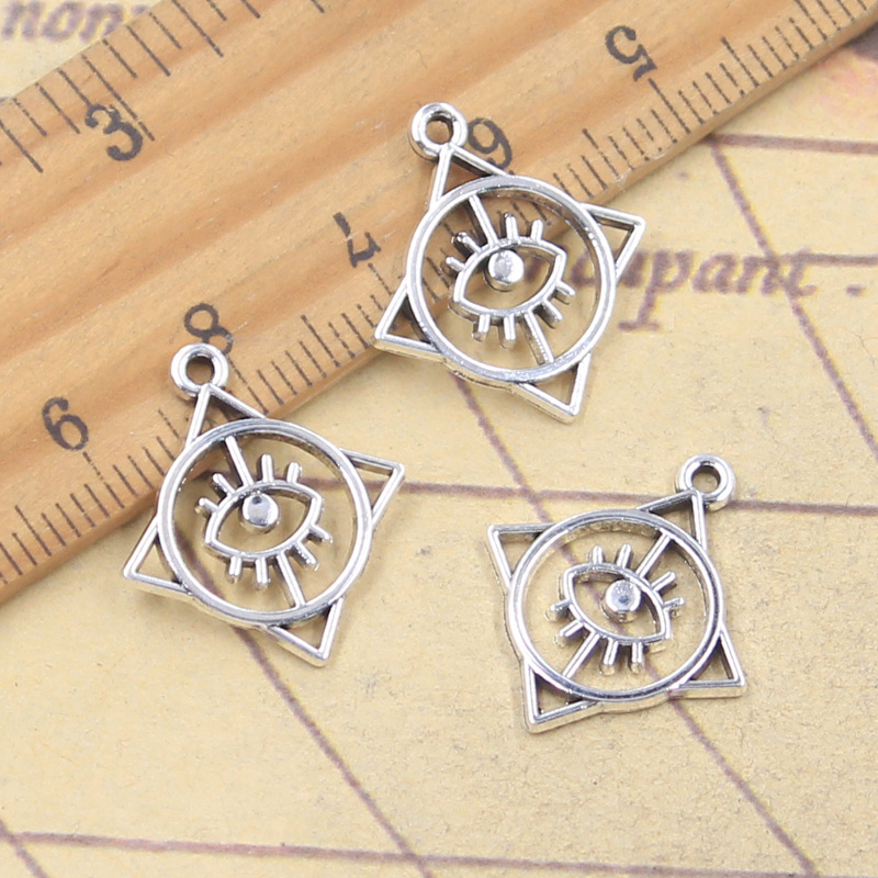 Vintage Fashion Finds - 20pcs Charms Square Round Eye 20x18mm