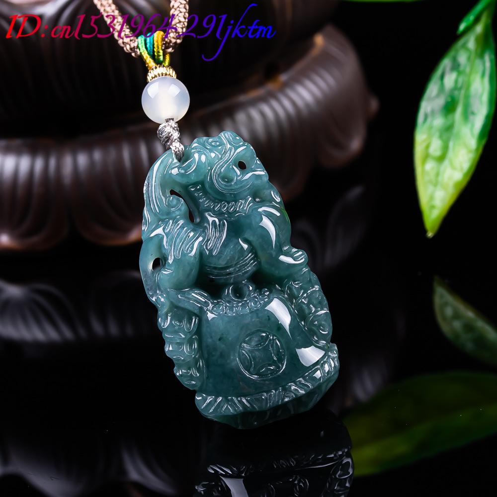 Burmese Jadeite Pixiu Pendant  - Vintage Fashion Designers 评论和价格
