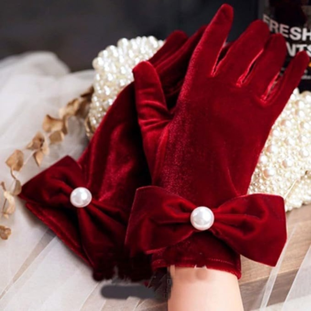 Vintage Wedding Bridal Gloves  - Vintage Fashion Photographers 评论和价格